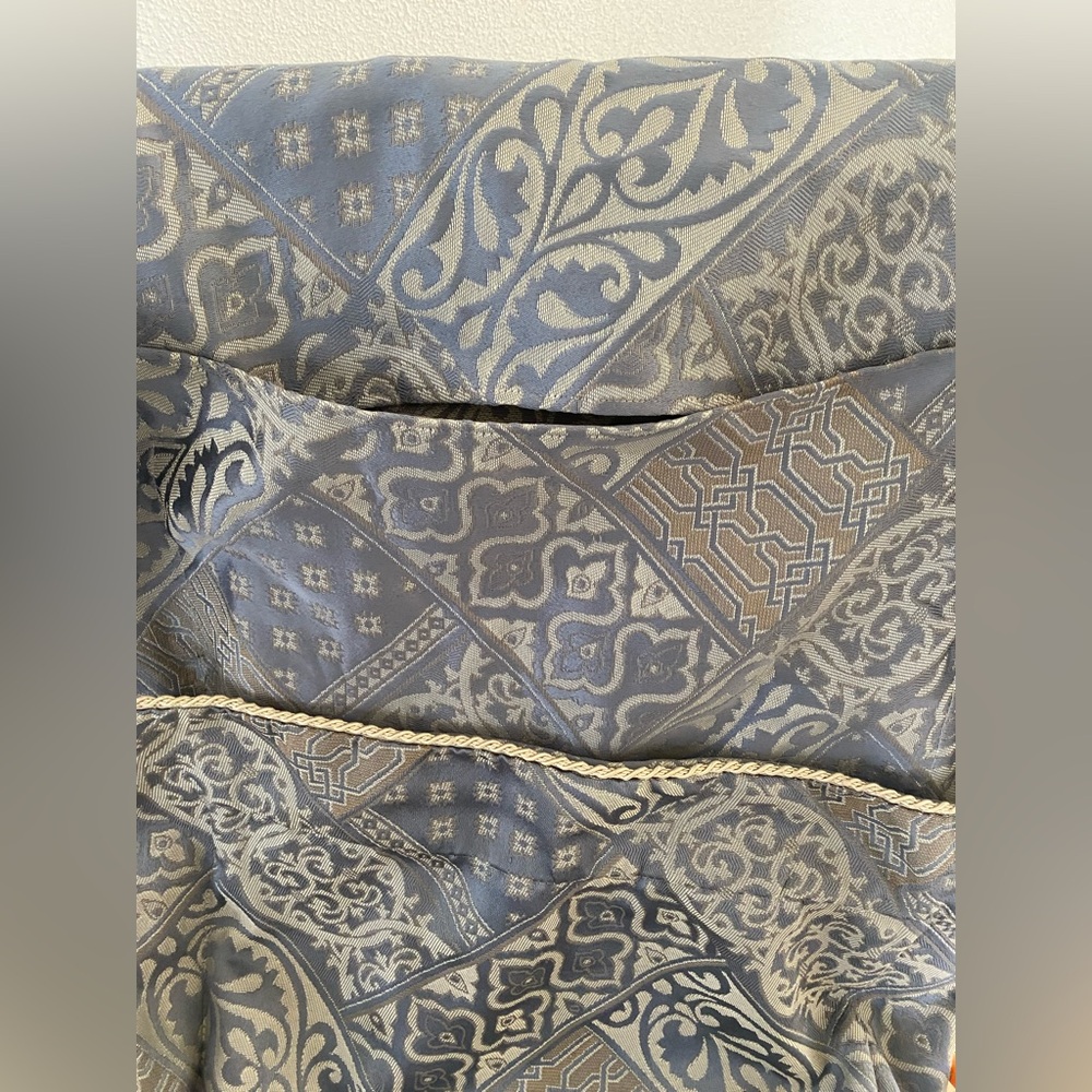 WEST POINT STEVENS PILLOW SHAMS Size STANDARD - Picture 2 of 4